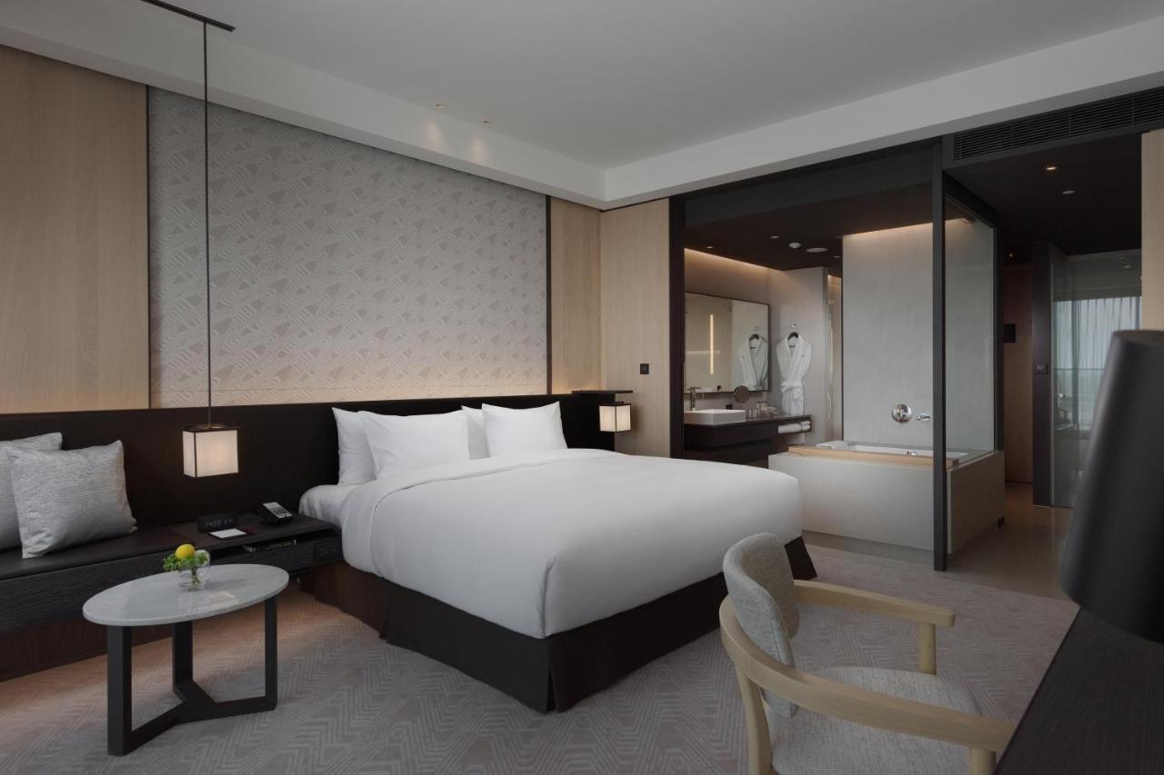 מלון Crowne Plaza Tainan By Ihg מראה חיצוני תמונה